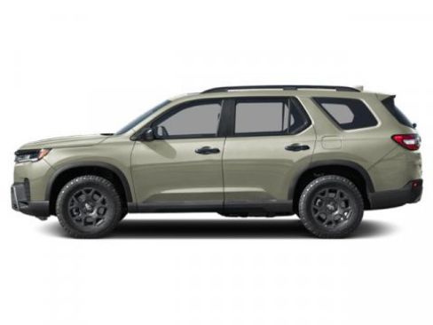 Certified 2026 Honda Pilot TrailSport image 3