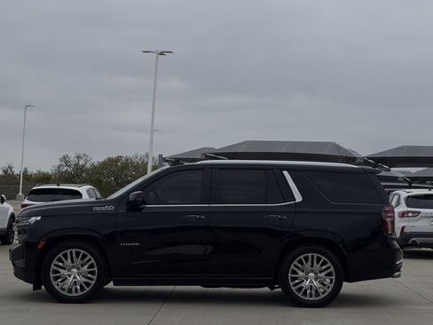 Used 2023 Chevrolet Tahoe High Country AWD/4WD image 3