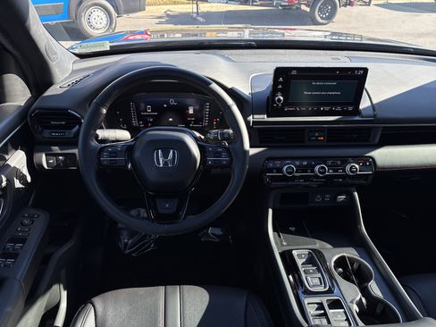 Used 2025 Honda Pilot Black Edition image 20
