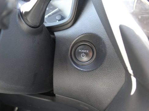 Used 2025 Toyota Corolla Cross AWD Hybrid image 13