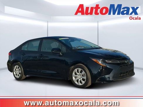 Used 2025 Toyota Corolla LE FWD image 1