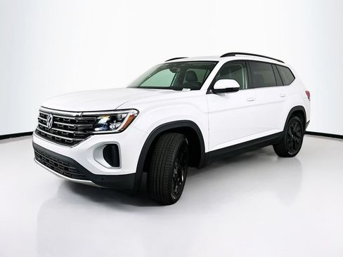 Used 2026 Volkswagen Atlas SE w/ Panoramic Sunroof Package FWD image 1