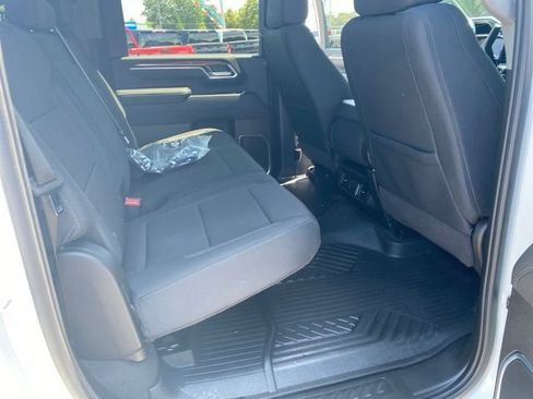 Used 2025 Chevrolet Silverado 3500 LT w/ Convenience Package AWD/4WD image 32