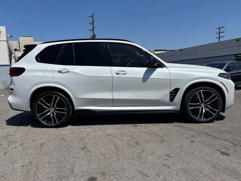 Used 2024 BMW X5 sDrive40i w/ M Sport Package RWD image 2