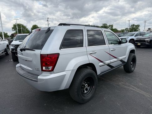 Used 2005 Jeep Grand Cherokee Limited AWD/4WD image 4