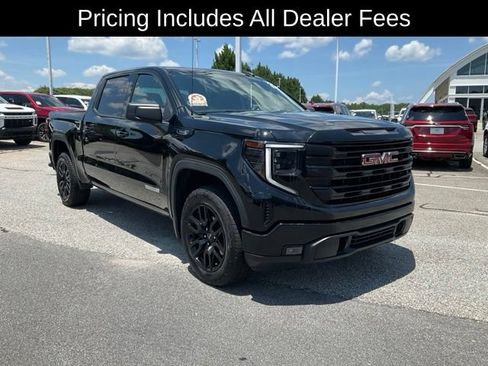 Used 2025 GMC Sierra 1500 Elevation AWD/4WD image 3