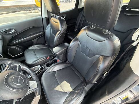Used 2020 Jeep Compass Limited AWD/4WD image 18