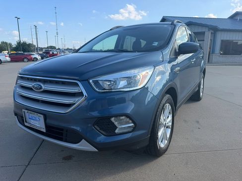 Used 2018 Ford Escape SE AWD/4WD image 2