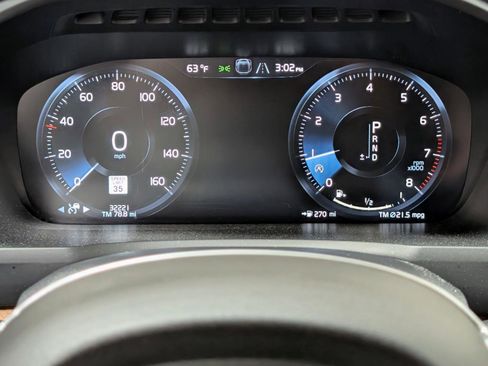 Used 2022 Volvo XC90 T6 Momentum w/ Advanced Package image 35