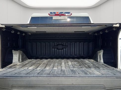 Used 2022 Chevrolet Silverado 1500 LT Trail Boss w/ LT Trail Boss Premium Package AWD/4WD image 10