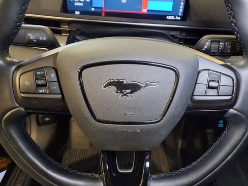 Used 2022 Ford Mustang Mach-E Select image 11