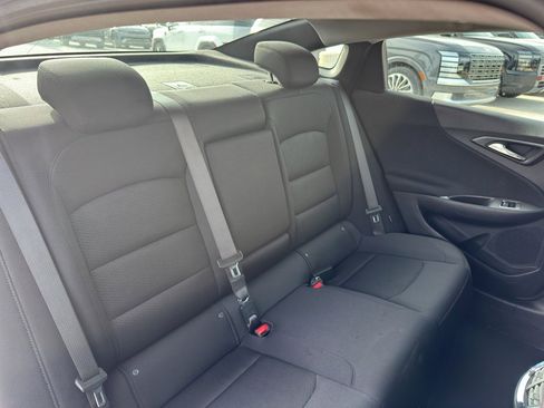 Used 2025 Chevrolet Malibu LT image 33