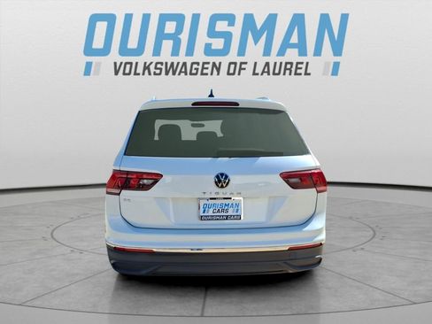 Used 2023 Volkswagen Tiguan SE image 5