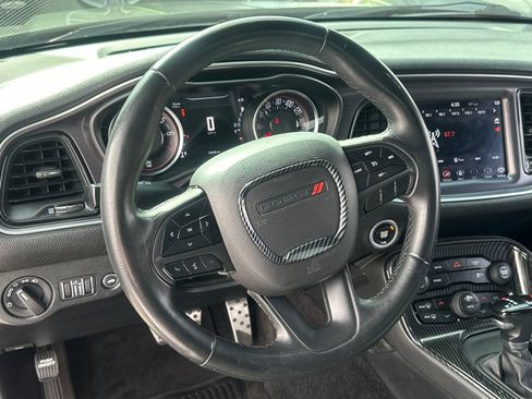 Used 2018 Dodge Challenger SXT w/ Sound Group image 18