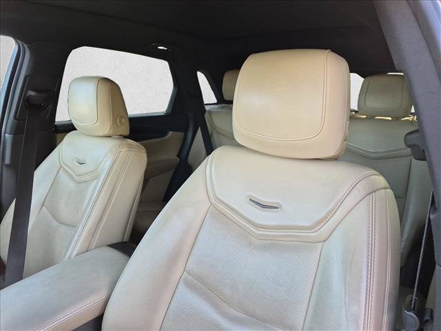 Used 2018 Cadillac XT5 Luxury w/ Driver Awareness Package AWD/4WD image 13