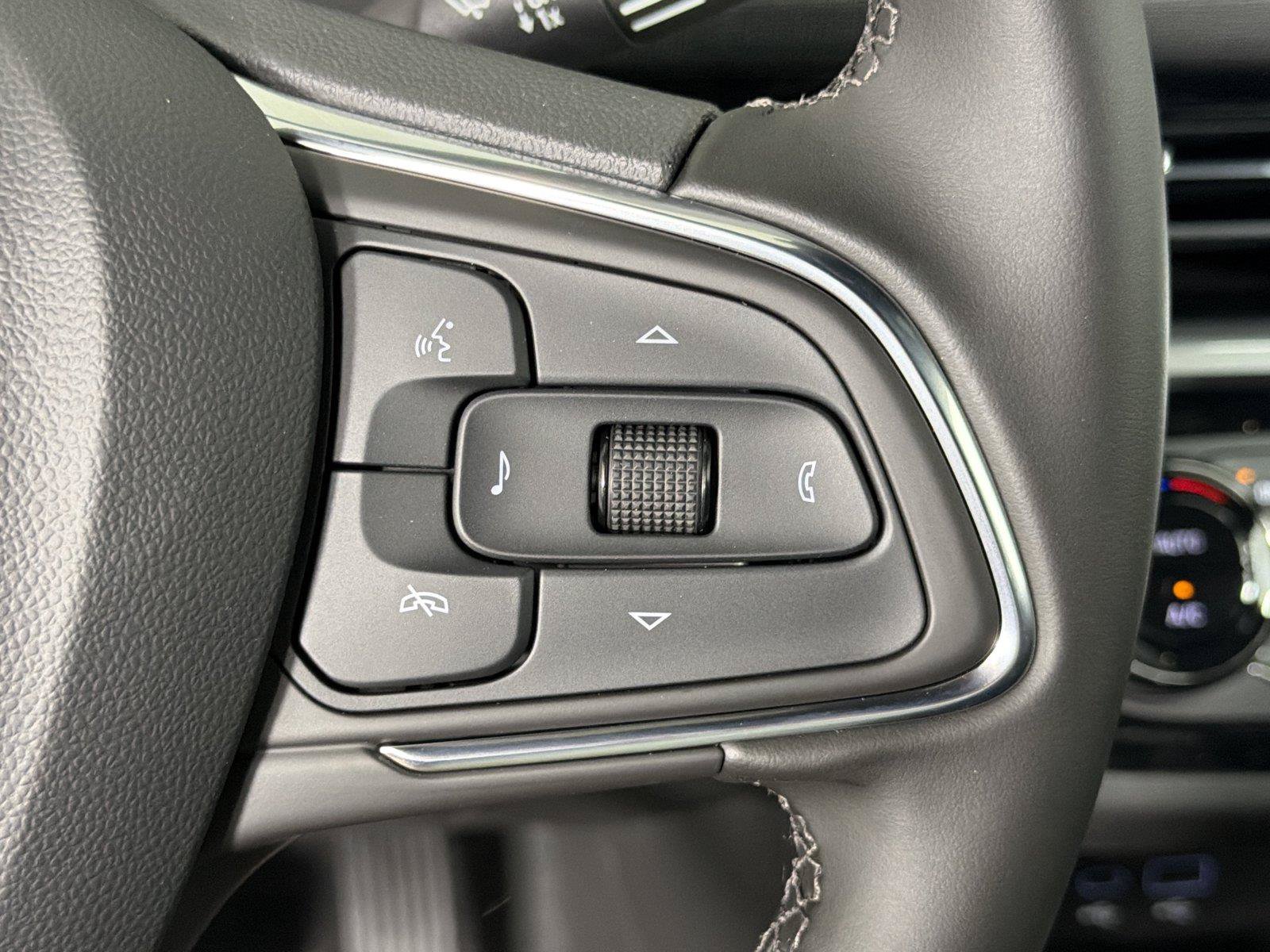 New 2026 Buick Envista Sport Touring FWD image 24