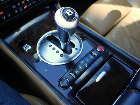 Used 2005 Bentley Continental GT image 19