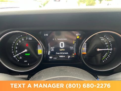 Used 2022 Jeep Wrangler Unlimited Rubicon 4xe w/ Cold Weather Group AWD/4WD image 17