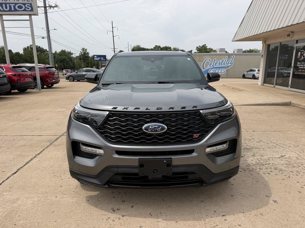 Used 2021 Ford Explorer ST w/ Equipment Group 401A AWD/4WD image 2