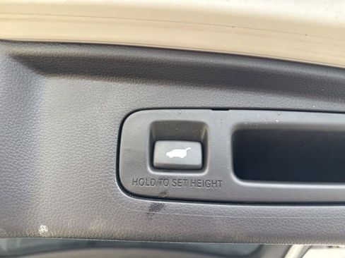 Used 2023 Honda CR-V EX-L image 7