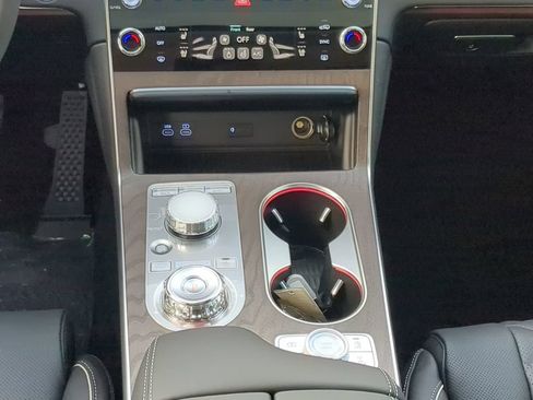 Used 2025 Genesis GV80 3.5T Prestige AWD/4WD image 15