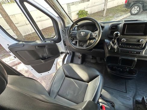 Used 2023 RAM ProMaster 2500 FWD image 12