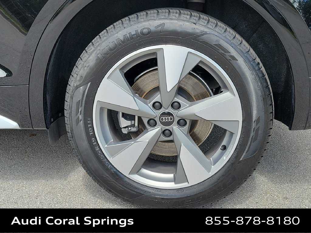 Certified 2024 Audi Q5 2.0T Premium w/ Convenience Package AWD/4WD image 16