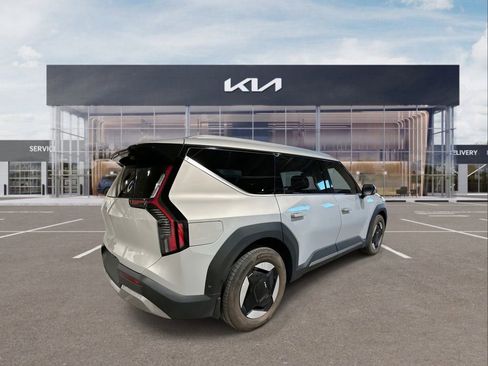 New 2026 Kia EV9 Wind image 8