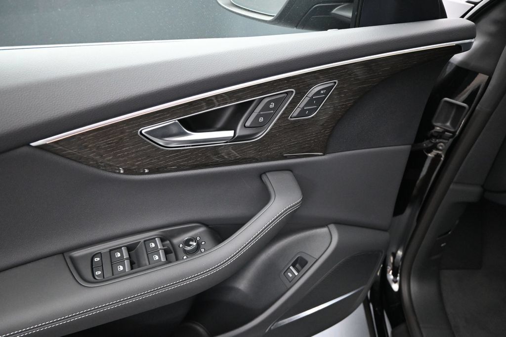 New 2027 Audi Q8 Premium Plus AWD/4WD image 6