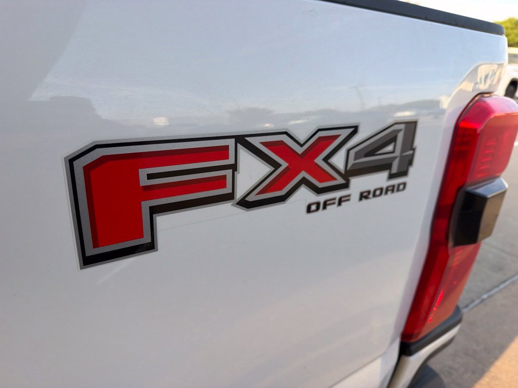 Used 2024 Ford F250 XL w/ STX Appearance Package AWD/4WD image 10