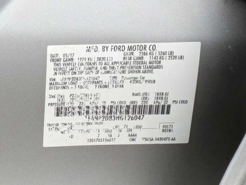 Used 2017 Ford Taurus SE FWD image 30