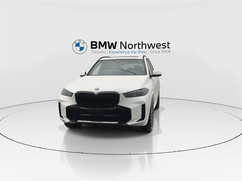 New 2026 BMW X5 xDrive40i w/ Executive Package image 8