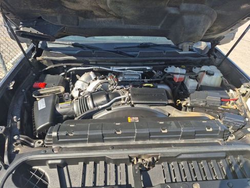 Used 2021 Chevrolet Silverado 3500 LT w/ Convenience Package image 7