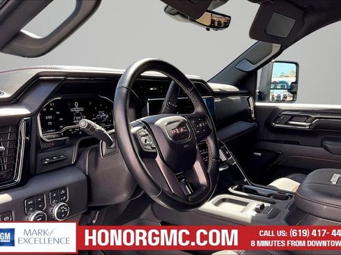 Used 2024 GMC Sierra 2500 AT4 w/ AT4 Premium Plus Package AWD/4WD image 17