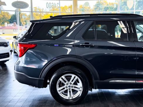 Used 2023 Ford Explorer XLT image 17