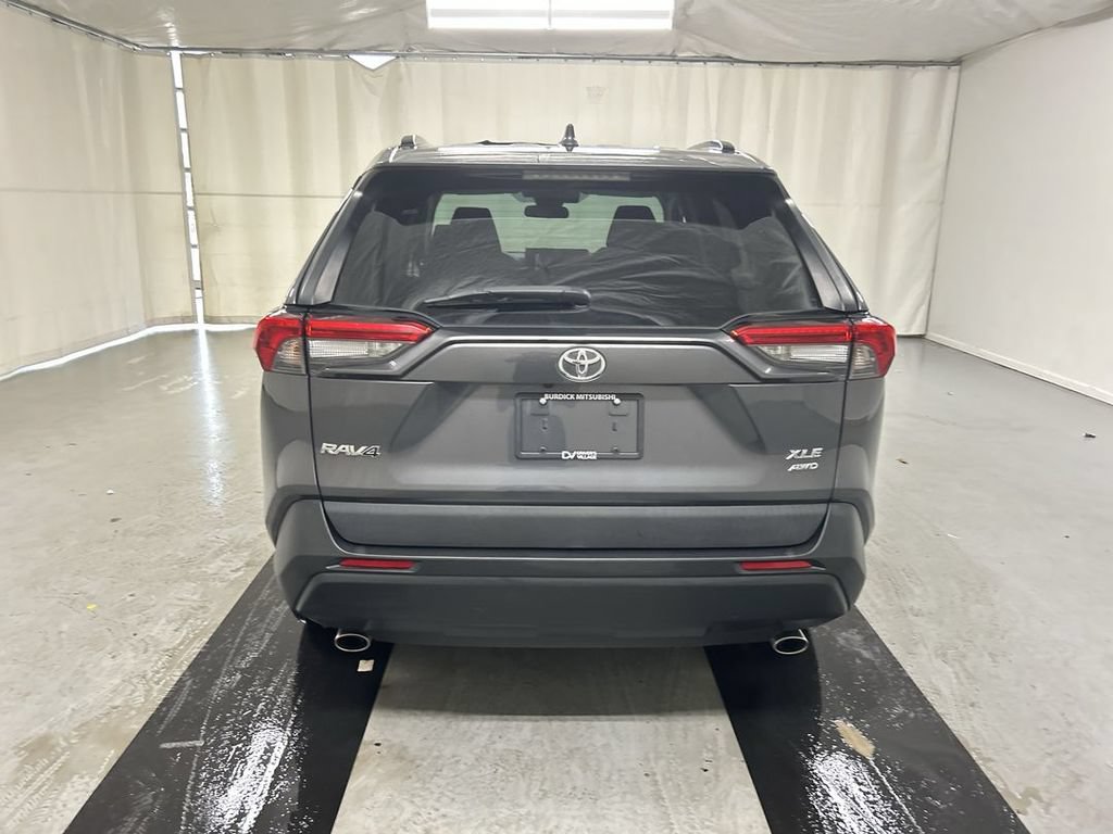Used 2020 Toyota RAV4 XLE AWD/4WD image 20