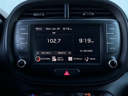 Used 2025 Kia Soul LX image 25