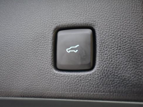 Used 2022 Ford Escape Titanium w/ Titanium Elite Package image 24