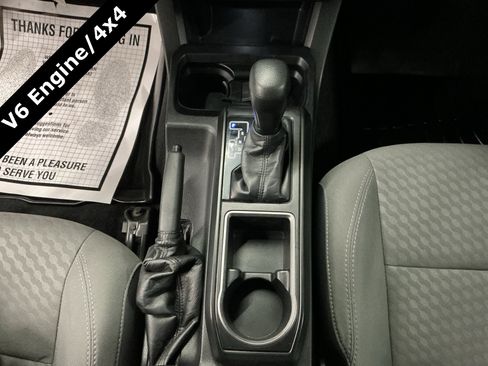 Used 2022 Toyota Tacoma SR5 image 26