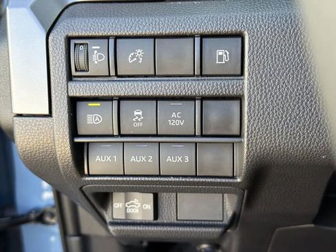 Used 2026 Toyota Tacoma TRD Off-Road w/ TRD Off Road Upgrade Package AWD/4WD image 17