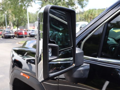 Used 2023 GMC Sierra 3500 Denali w/ Denali Ultimate Package AWD/4WD image 18