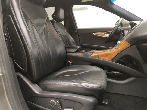 Used 2016 Lincoln MKX Reserve w/ Climate Package image 21