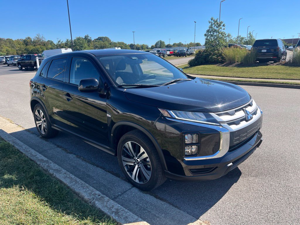 Used 2025 Mitsubishi Outlander Sport ES AWD/4WD image 2