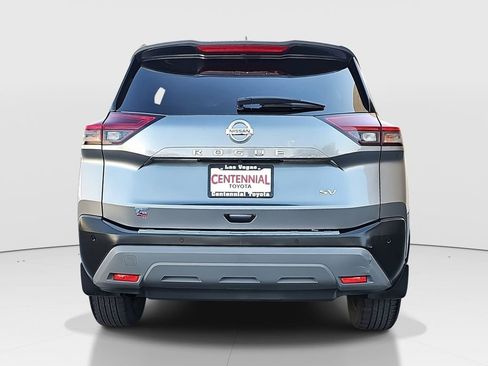 Used 2021 Nissan Rogue SV image 6