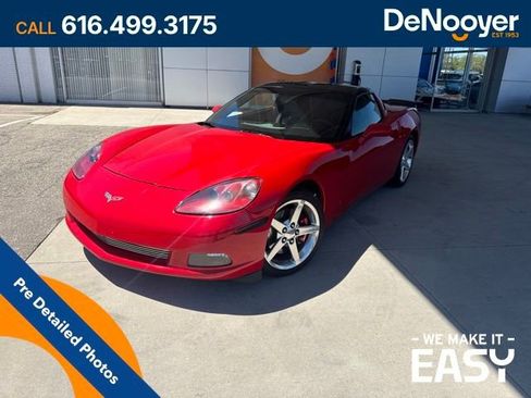 Used 2006 Chevrolet Corvette Coupe RWD image 1