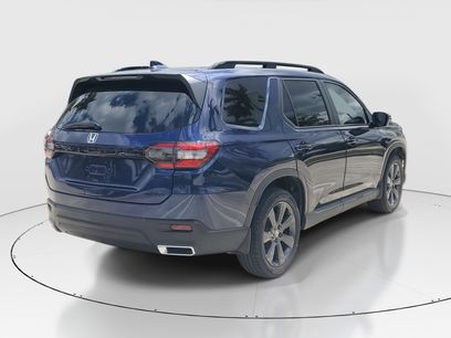 Used 2025 Honda Pilot Sport