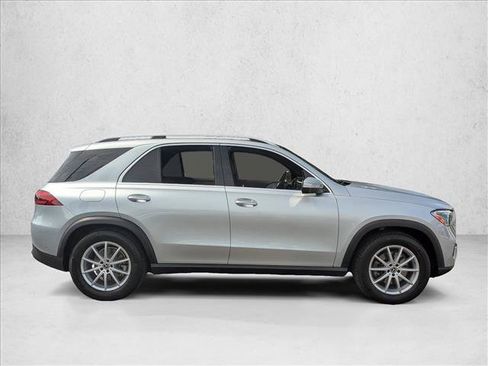 Used 2025 Mercedes-Benz GLE 350 4MATIC image 4