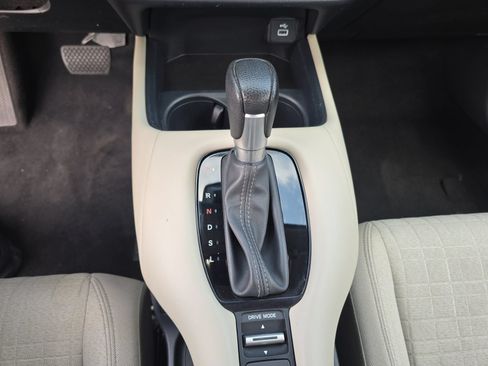 Certified 2023 Honda HR-V LX image 19