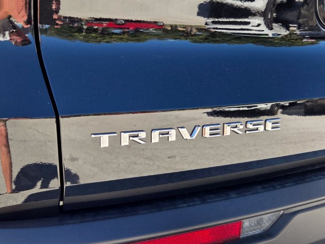 Used 2026 Chevrolet Traverse LT w/ Driver Confidence Package FWD image 12