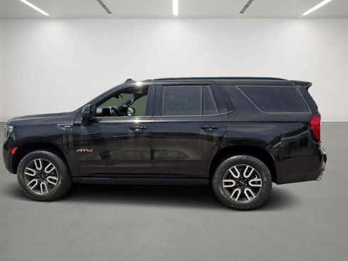 Used 2023 GMC Yukon AT4 w/ AT4 Premium Package AWD/4WD image 2